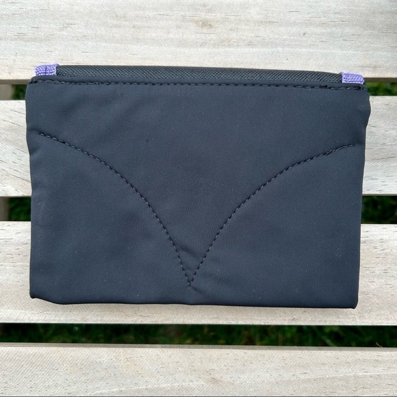 Buddy Pouch - Belt Free Running / Travel Pouch - Picture 2 of 4